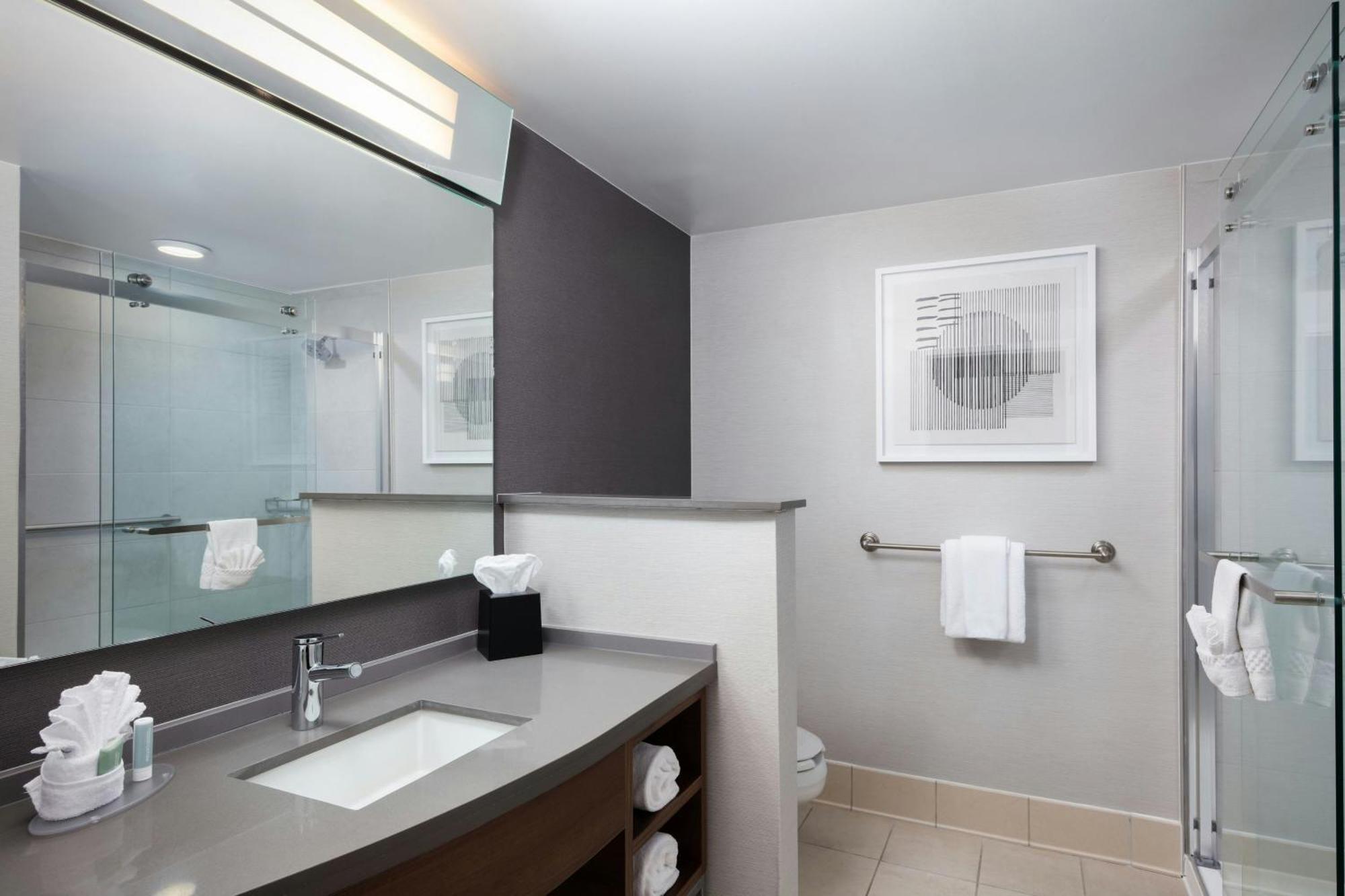 Courtyard By Marriott Wichita At Old Town Hotel Buitenkant foto