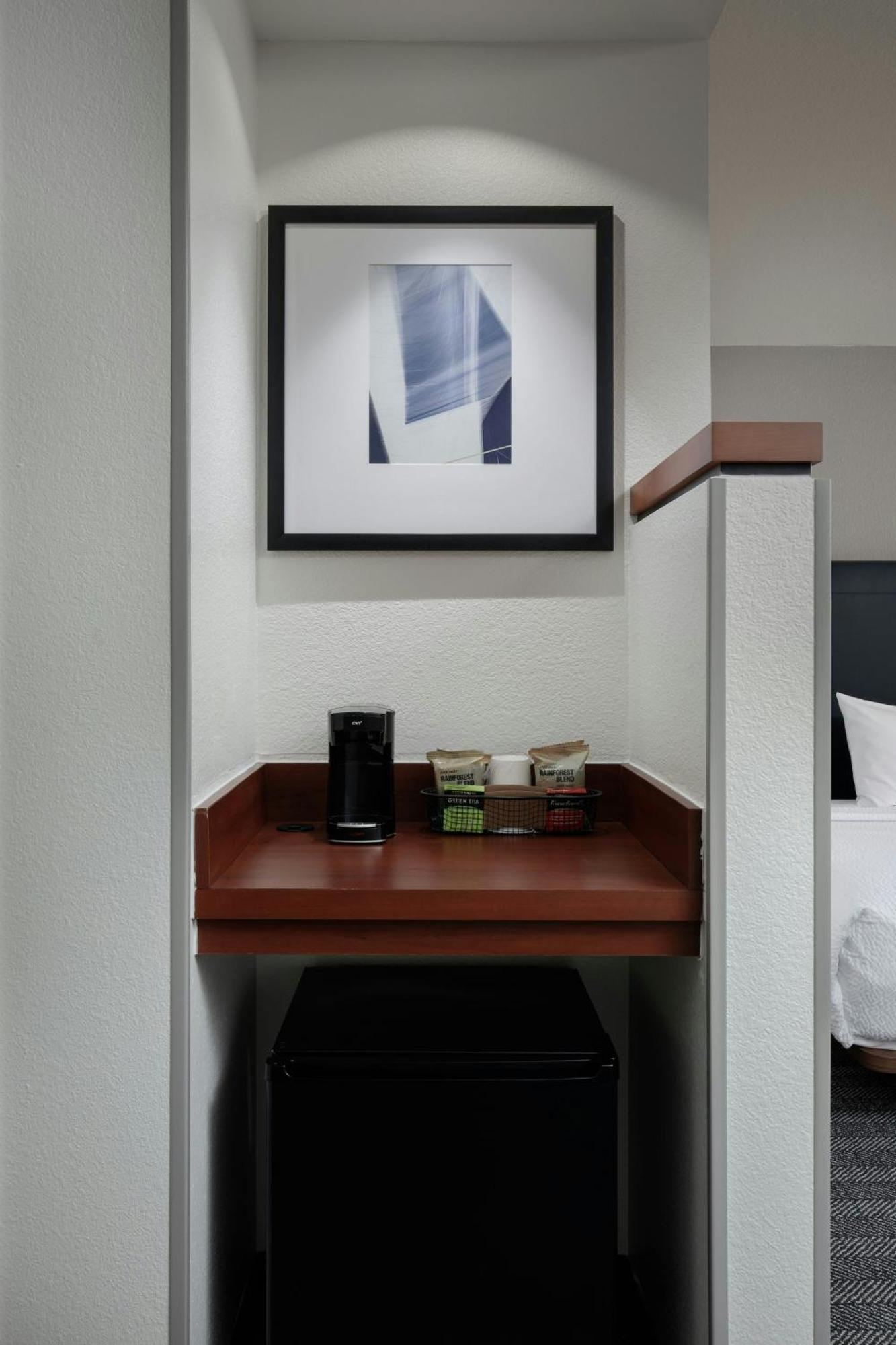 Courtyard By Marriott Wichita At Old Town Hotel Buitenkant foto