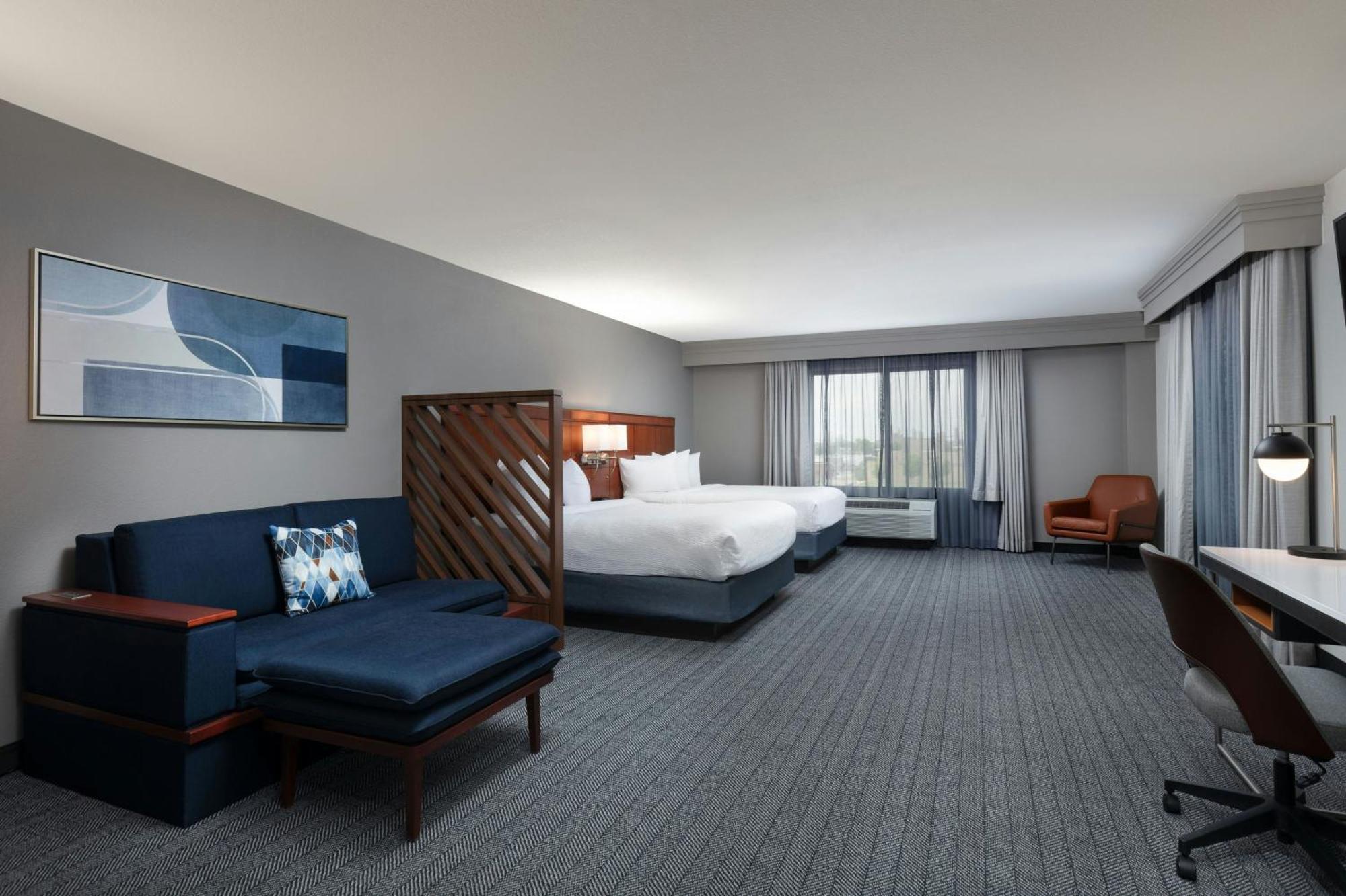 Courtyard By Marriott Wichita At Old Town Hotel Buitenkant foto